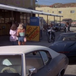 Knight Rider Season 2 - Episode 24 - Merchants Of Death - Photo 23